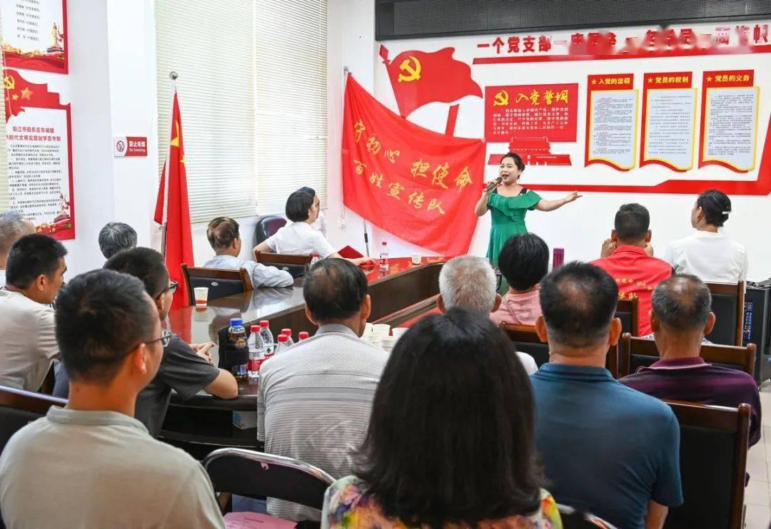 毁灭战士4